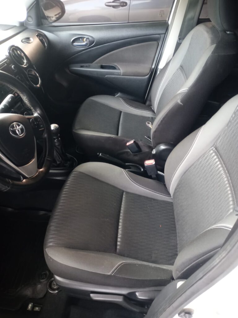 a8e19a69-1da5-4e9e-8328-803cd8f7819d